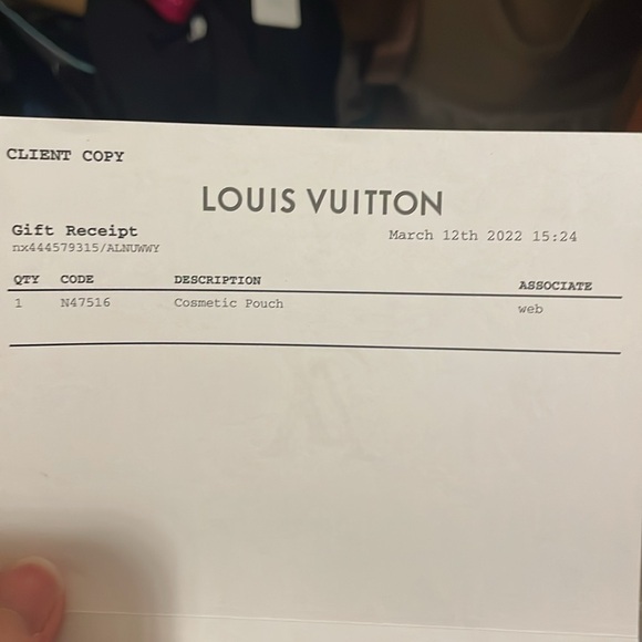 Louis Vuitton cosmetic pouch - Picture 6 of 6